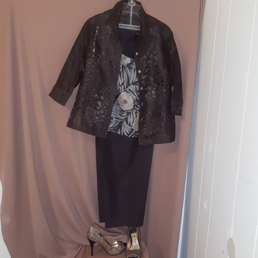 Robbie Bee Silk pants set